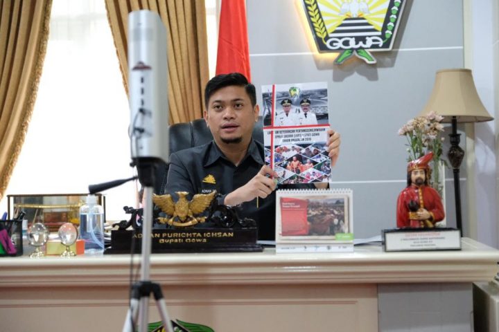 Bupati Gowa, Adnan Purichta Ichsan menyerahkan LKPJ secara virtual. (Foto: berita.news/Putri)