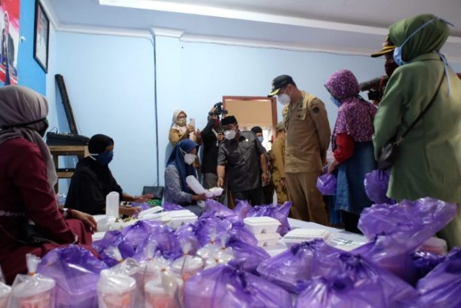 					Bupati Gowa Minta Dapur Umum Somba Opu Siaga Selama PSBB