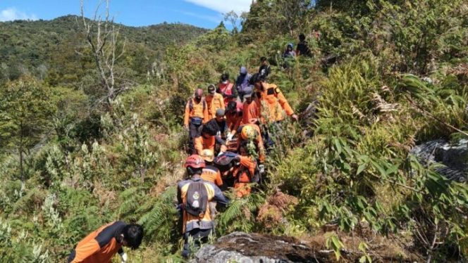 					Pelajar Meninggal di Gunung Bawakaraeng Demi Peringati HUT RI ke-75 Tahun