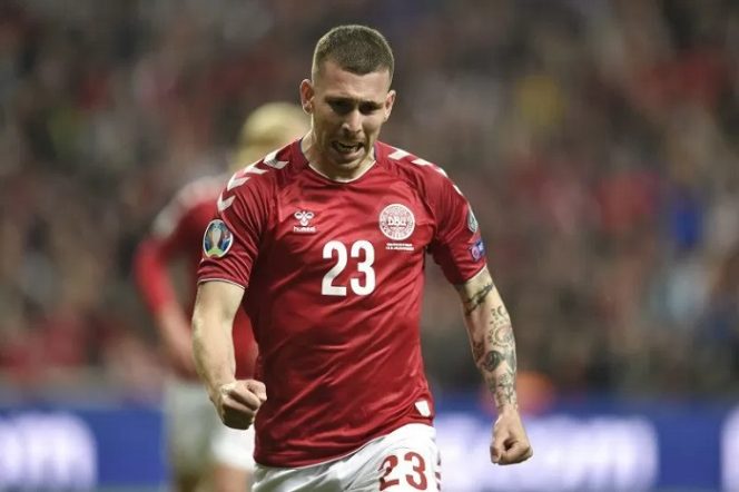 					Arsip - Gelandang Denmark Pierre Hojbjerg merayakan gol yang dicetaknya dalam pertandingan Grup D kualifikasi Piala Eropa 2020 melawan Irlandia yang dimainkan di Copenhagen, Denmark, 7 Juni 2019. (ANTARA/AFP/LISELOTTE SABROE)