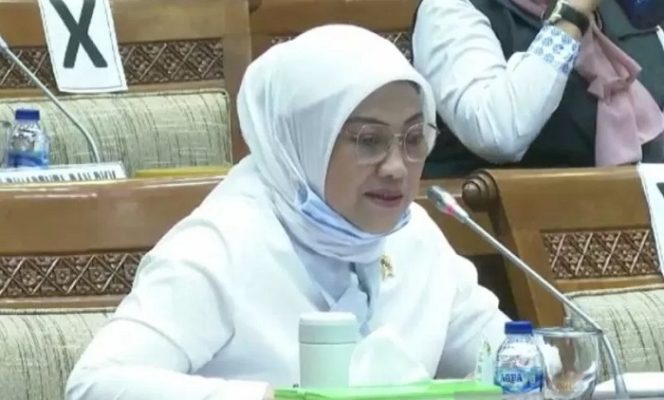 					Tangkapan layar Menaker Ida Fauziyah saat rapat dengar pendapat dengan Komisi IX DPR RI di Jakarta, Rabu (26/8/2020) (ANTARA/Prisca Triferna)