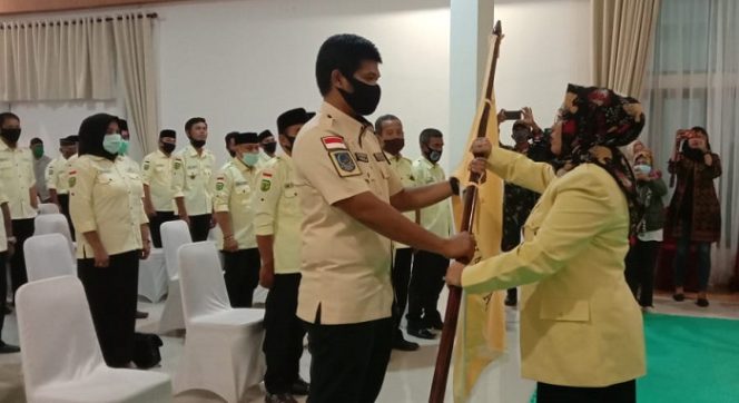 					Ketua APDESI Provinsi Sulawesi Selatan, Andi Sri Rahayu Usmi, melantik pengurus APDESI Kabupaten Luwu di aula rumah jabatan Bupati Luwu, Senin (10/8/2020). (BERITA.NEWS/Muh Asri)