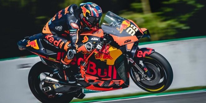 					Pembalap Red Bull KTM Factory Racing, Brad Binder (KTM/Polarity Photo)
