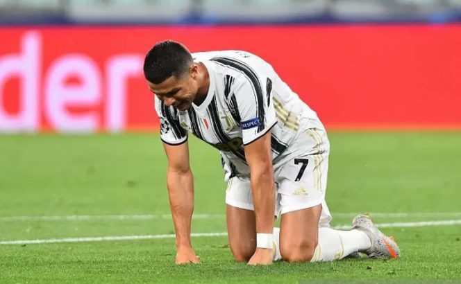 					Cristiano Ronaldo saat Juventus menghadapi Olympique Lyonnais dalam pertandingan leg kedua 16 Besar Liga Champions di Allianz Stadium, Turin, Italia, 7 Agustus 2020. ANTARA/REUTERS/MASSIMO PINCA/pri.