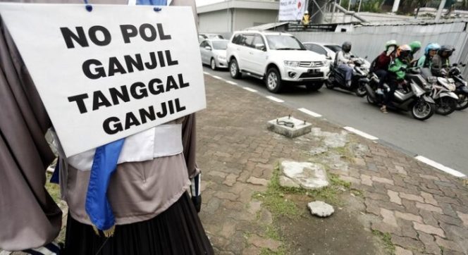 					Ilustrasi ganjil genap Foto: Rengga Sancaya