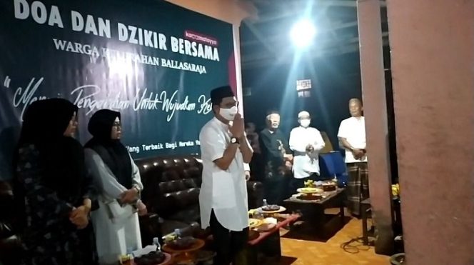 					Silaturahmi di Tanah Kelahiran, Tomy Disambut Haru Warga