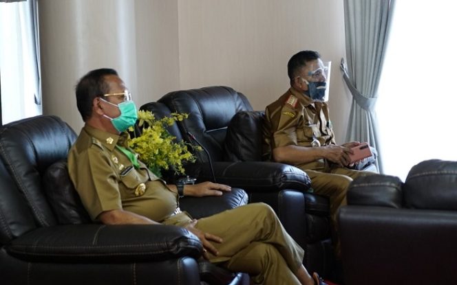 					Bupati Luwu Ikuti Rakor dengan Mendagri secara Virtual, Bahas Penanggulangan Covid-19