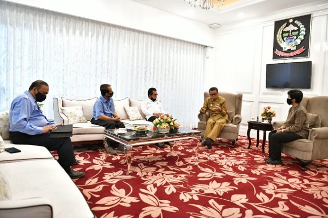 					PT IKI menemui Gubernur Sulsel Nurdin Abdullah.