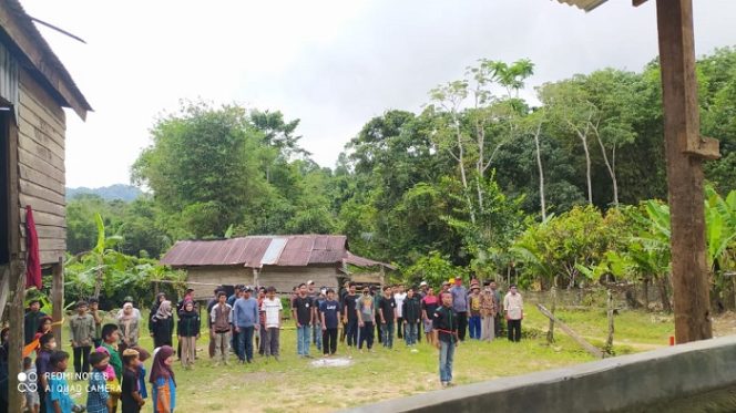 					Upacara HUT RI perdana di Kampung Pelosok Gunung Lampa Toa.