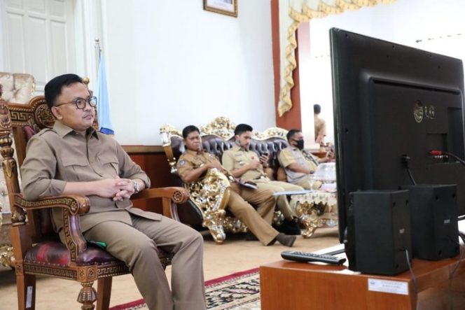 					Bupati Bantaeng, H. Ilham Azikin menjadi salah satu Guest Speaker Government RoundTable Series 