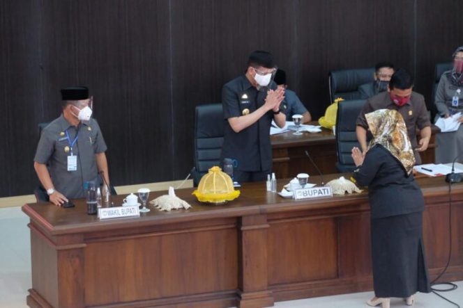 					8 Fraksi DPRD Setuju Dua Ranperda Gowa Dibahas Lebih Lanjut