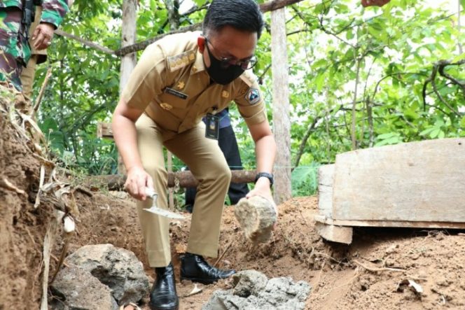					Peletakan Batu Pertama, Bupati Bantaeng Imbau Masyarakat Makmurkan Masjid