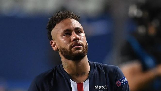					Neymar jadi satu di antara tiga pemain Paris Saint-Germain yang dinyatakan positif virus corona (Foto: Getty Images/David Ramos)