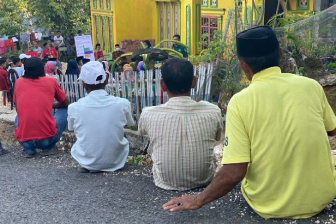 					Bukti Cinta Warga Possi Tanah ke Kacamatayya