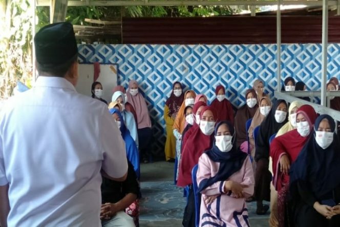 					Gelombang Pendukung Paslon Lain Merapat ke Appi-Rahman, Kini Giliran Ketua RW di Barombong