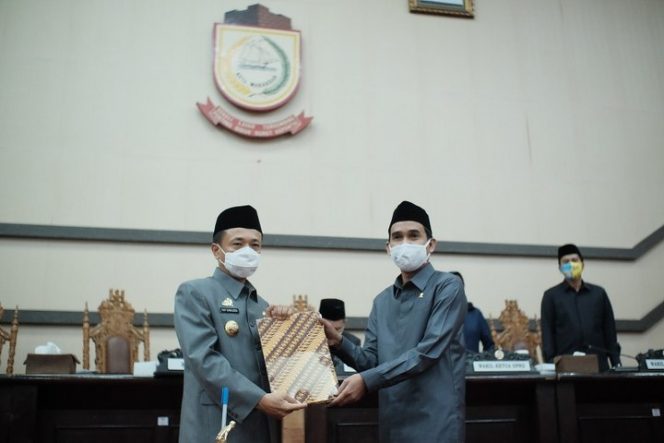 					DPRD Makassar Sahkan Ranperda Pemukiman Kumuh Jadi Perda