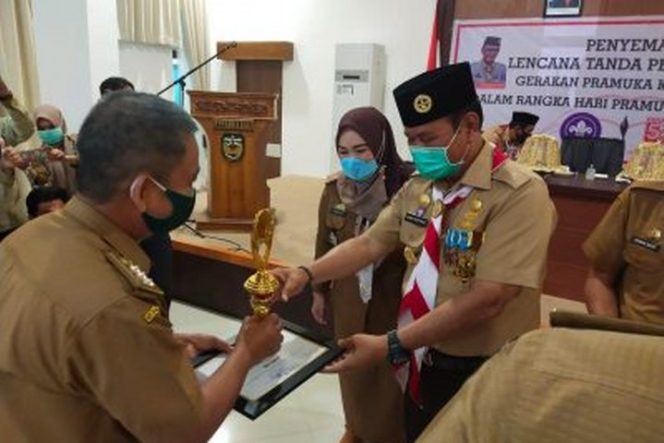 					Kecamatan Bua dan Kelurahan Senga Pemenang Lomba Penyelenggaraan Pemerintah se Kabupaten Luwu