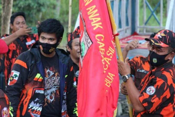 					Ketua Badan Pengusaha MPC Pemuda Pancasila Kabupaten Luwu, Andi Arfan Basmin, menghadiri rapat pengurus Pemuda Pancasila Kecamatan Bua, Minggu (25/10). ()