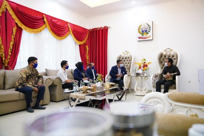 					Wagub Sulsel Andi Sudirman saat terima pengurus Adpertisi.