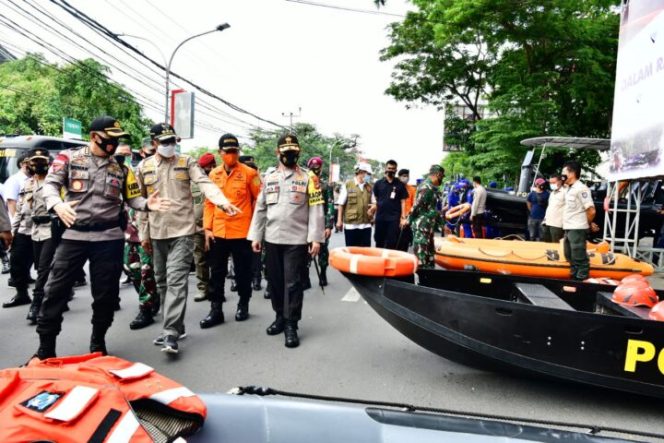 					Gubernur Sulsel saat cek alat siaga bencana antisipasi cuaca ekstrem.