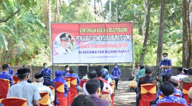 					Kunker di Bajeng dan Bajeng Barat, Aslam Imbau Aparat Kecamatan Tak Gunakan Simbol Pilkada