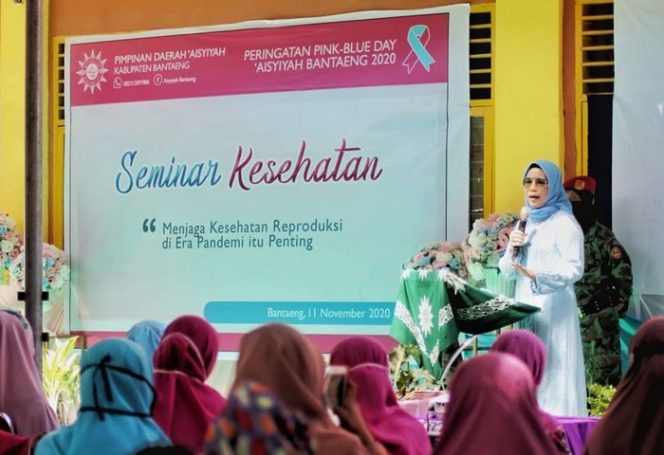 					Peduli Kaum Perempuan, Ketua TP. PKK Hadiri Peringatan Pink Blue Day