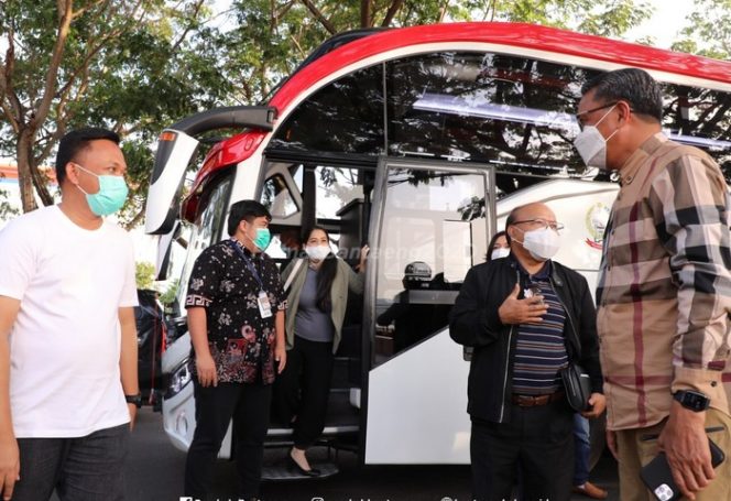 					Kunjungi Butta Toa, Gubernur Sulsel Disambut Bupati Bantaeng