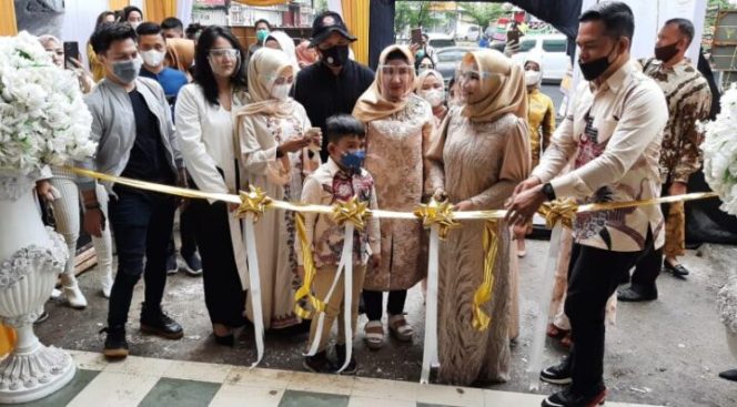 					Punya Dokter Spesialis Handal, Keisha Glow Kini Hadir untuk Manjakan Wanita di Makassar