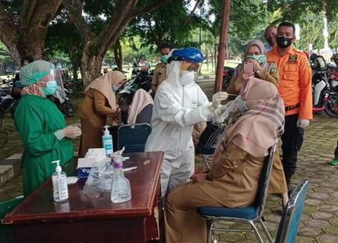 					Pejabat Eselon III dan IV Pemkab Luwu Jalani Rapid Antigen