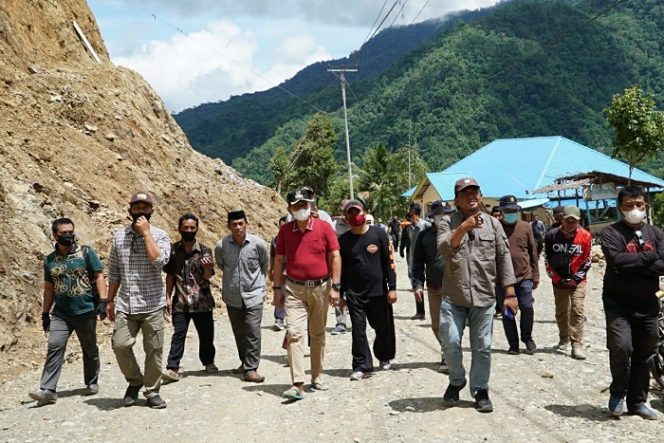 					Akses Jalan Memadai, Bupati Luwu Akan Jadikan Latimojong Daerah Agro Wisata