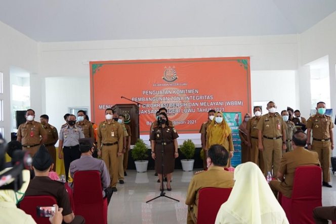 					Kukuhkan Satgas PEN, Basmin Mattayang Minta Pembinaan Terhadap Pelaku Ekonomi