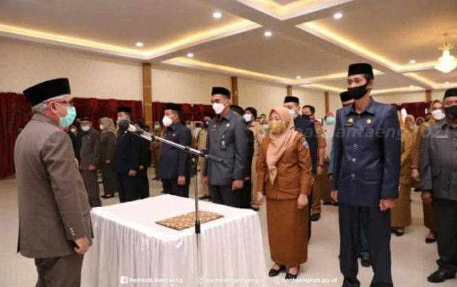 					Lantik 183 Pejabat, Wabup Harap ASN Bantaeng Beri Kontribusi Pada Daerah