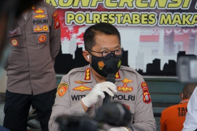 					Komisarsi Besar Polisi, Witnu Urip Laksana saat Press Release di Polrestabes Makassar.