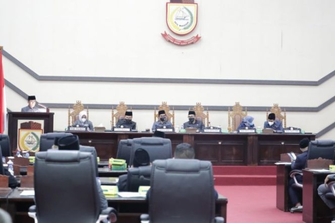 					DPRD Makassar Tetapkan 25 Program Pembentukan Perda 2021