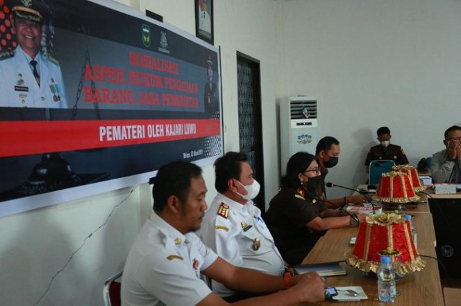 					UKPBJ Gelar Penyuluhan Hukum Bersama Kejari, Plt Sekda Luwu: Kelola Administrasi Keuangan dengan Baik