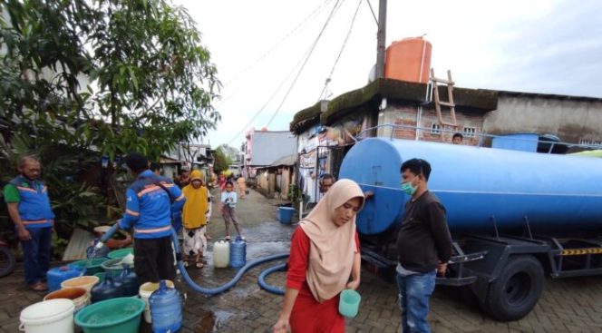 					PDAM Makassar Salurkan 2 Tangki Air Bersih untuk Korban Banjir