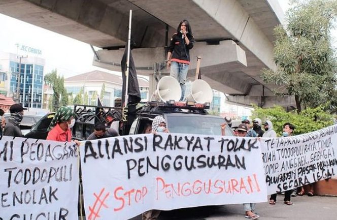 					FOTO: Aliansi Rakyat Tolak Penggusuran sambangi DPRD Makassar