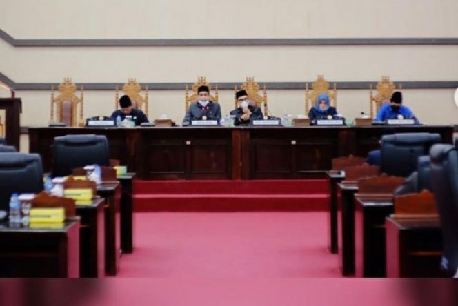 					Wakili Pj Walikota, Sekda Sampaikan Pendapat Terhadap Dua Ranperda Prakarsa DPRD Makassar