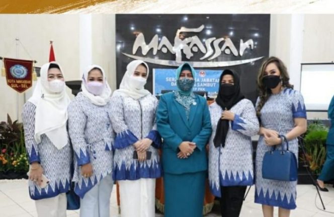 					Ikawan DPRD Makassar Hadiri Serah Terima Ketua TP PKK