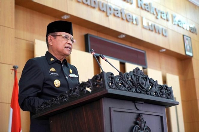 					Bupati Luwu Serahkan LKPJ 2020 ke DPRD