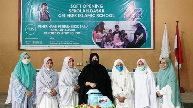 					Dirikan SD Islam Celebes di Luwu, Ini Harapan Hj Hayarna Basmin