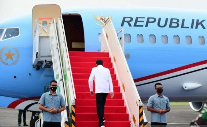 					Presiden ke Riau tinjau proyek tol dan vaksinasi massal (Biro Pers Kepresidenan)