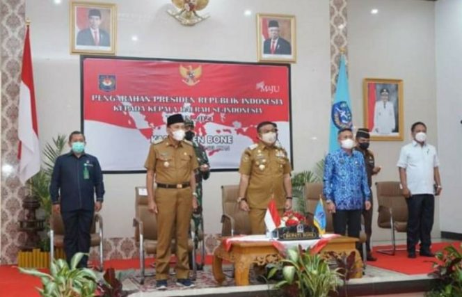 					Pemkab Bone Ikuti Rapat Virtual Bersama Presiden Jokowi Terkait Penanganan Covid-19