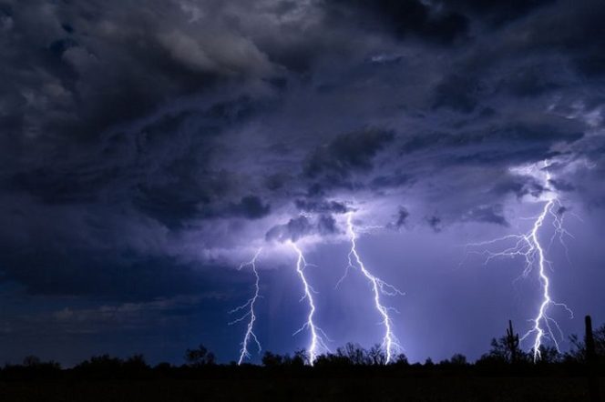 					ilustrasi cuaca ekstrem (int)