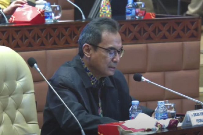 					Tangkapan layar Direktur Jenderal Pembiayaan Infrastruktur dan Perumahan Eko D Heripoerwanto dalam Rapat Dengar Pendapat Komisi V DPR RI di Jakarta, Rabu (9/6/2021). ANTARA/Aji Cakti