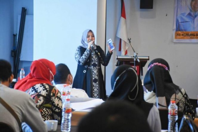 					Nunung Dasniar Ajak Perempuan Terlibat Dalam Pembangunan dengan Berbagai Kreatifitas
