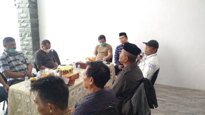 					Pertemuan warga Gowa di rumah aspirasi partai Gerindra Gowa. (Foto: Ist). 