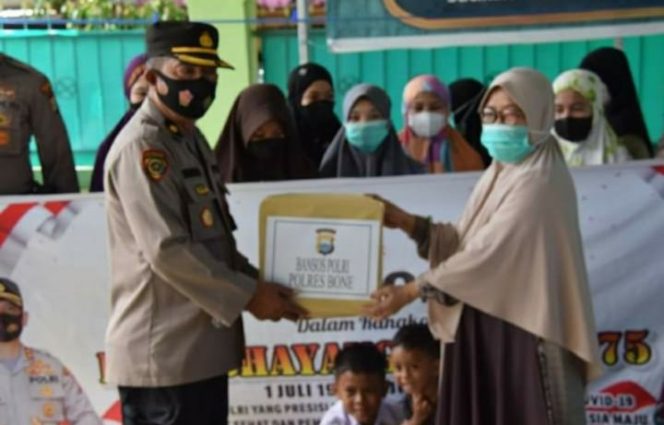 					Sambut Hari Bhayangkara ke 75, Polres Bone Anjangsana di Tiga Lokasi