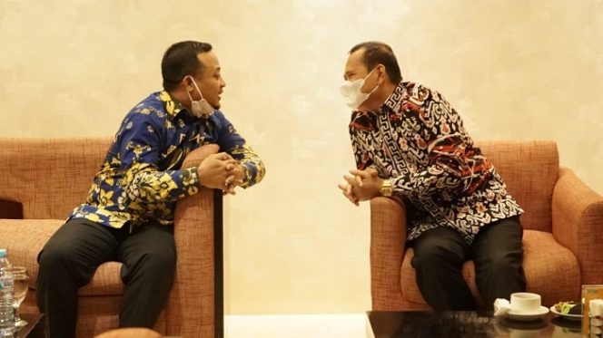 					Basmin Mattayang Hadiri RUPSLB Bank Sulselbar di Makassar