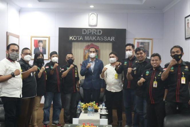 					Tingkatkan Kesejahteraan Tukang Bangunan, Ketua DPRD Makassar Sambut Baik Komitmen DPN